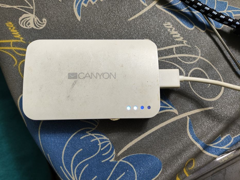 Пауэр банк в отличном состоянии