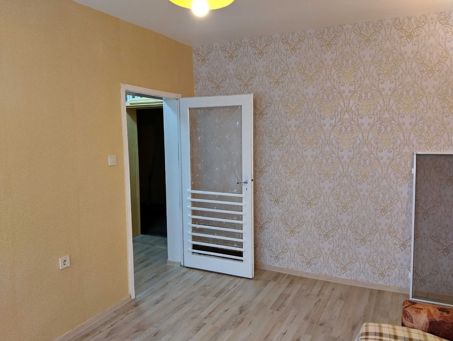 Дава под наем гарсонера