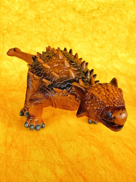 Figurina Saichania donazaur mare 49 cm