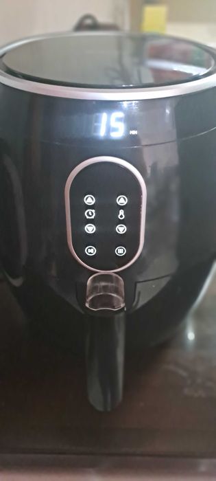 AIR FRYER неразличим от нов