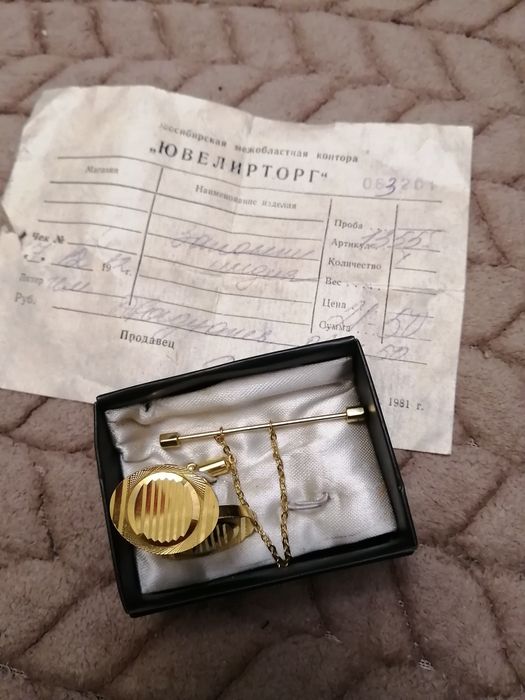 Продам запонки с булавкой