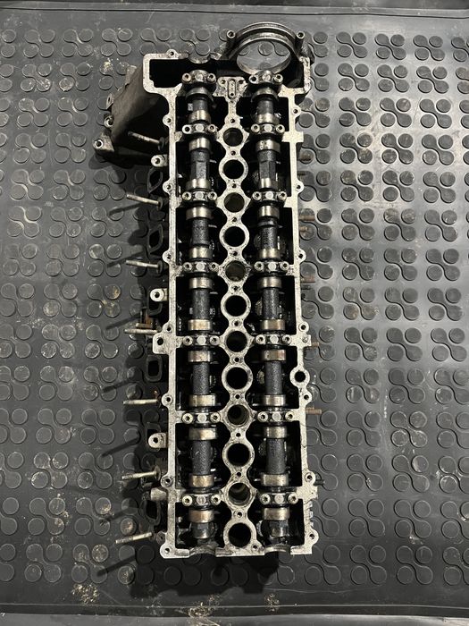 Глава БМВ BMW 3.0 дизел 218 коня