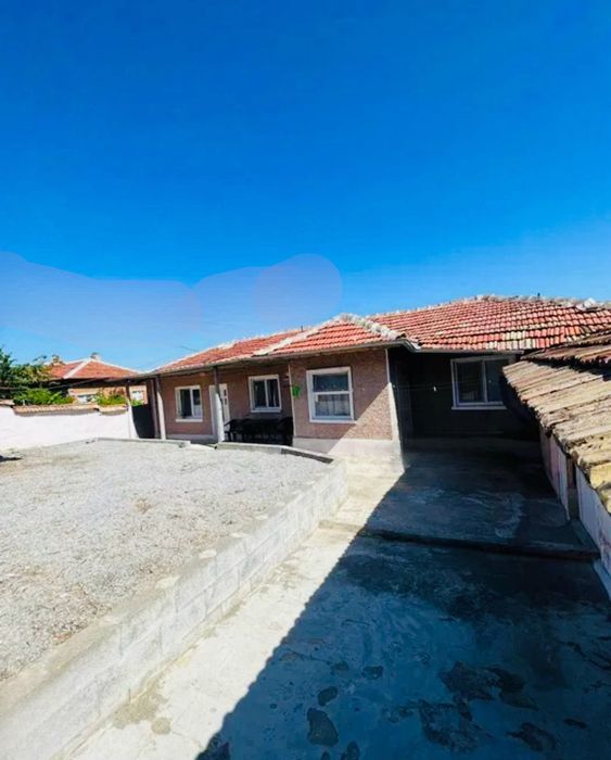 Продава се Къща в Омуртаг - 414 кв.м за 152 €/кв.м - Снимка #21