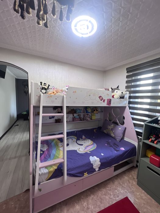 двухъярусная кровать Hello Kitty