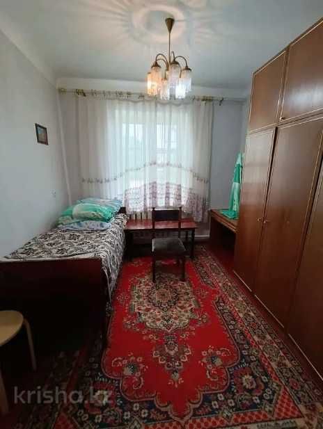Дом немецкой постройки в городе Текели