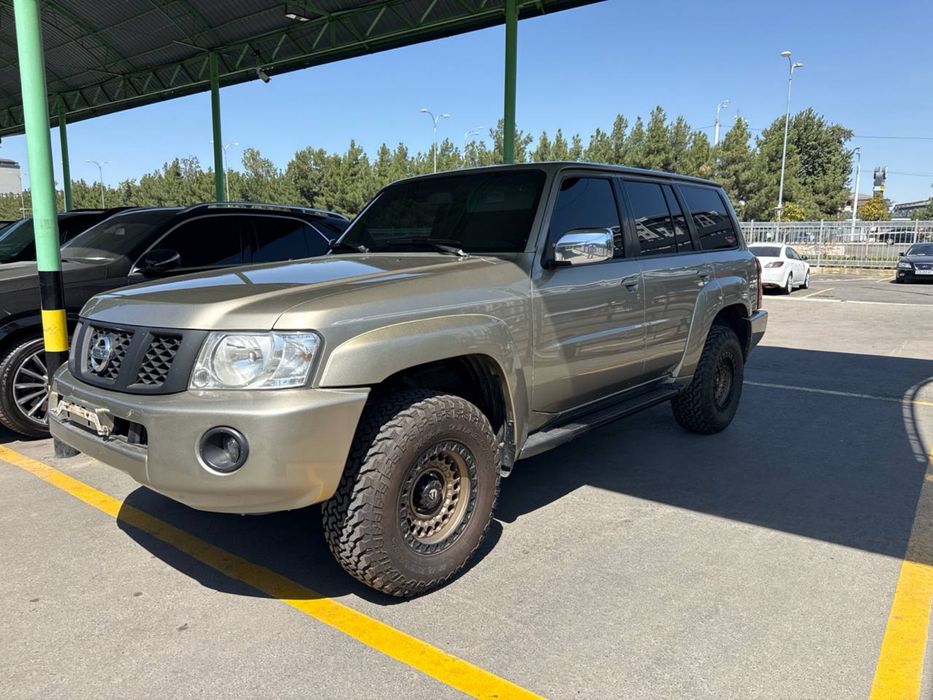 Nissan Patrol Safari