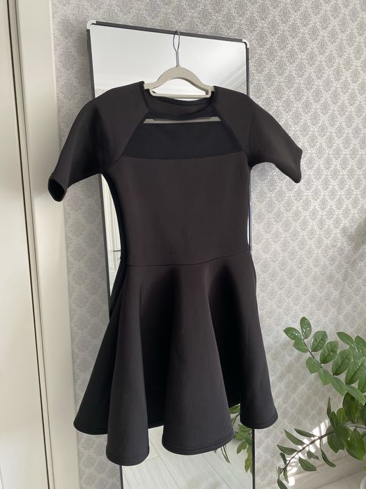 Продам платья 42-44 р