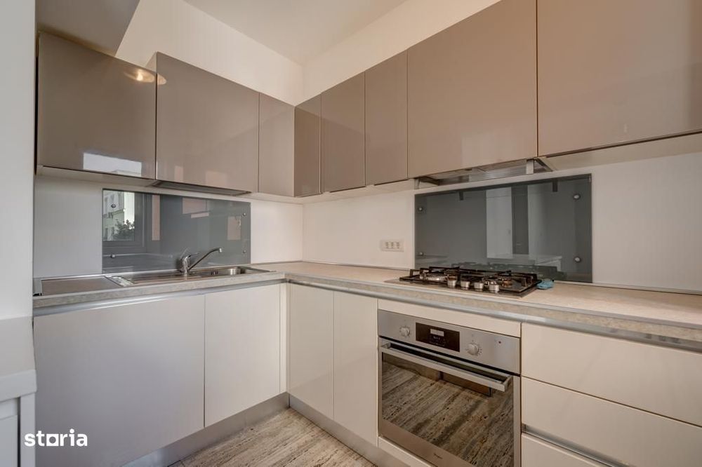 Apartament 3 camere + parcare Polona/Dacia