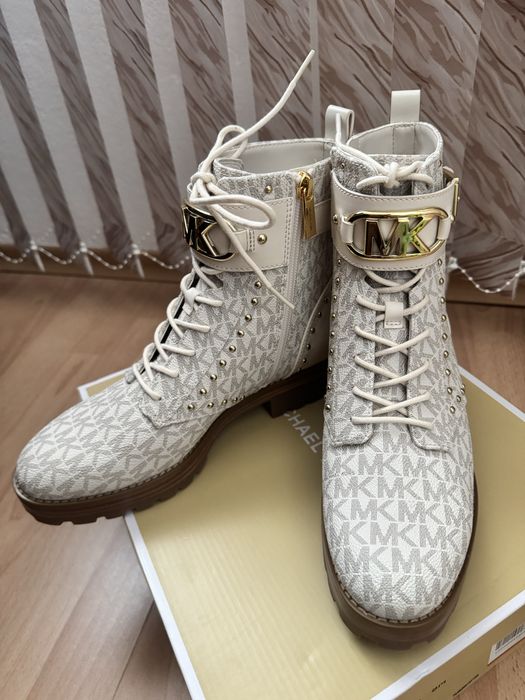 Боти Michael Kors