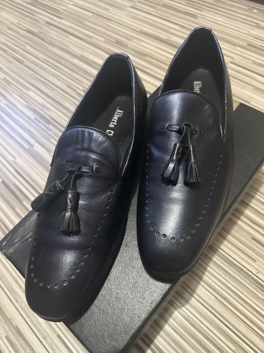 Pantofi barbati nr 39 potrivesc si pentru nr 40