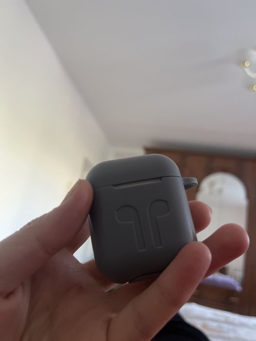 Airpods 2  отличном состаянии.
