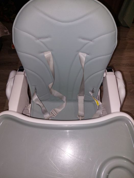 Детский стульчик для кормления