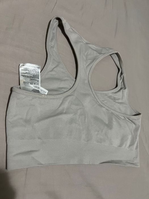 Спортно Бюстие на H&M