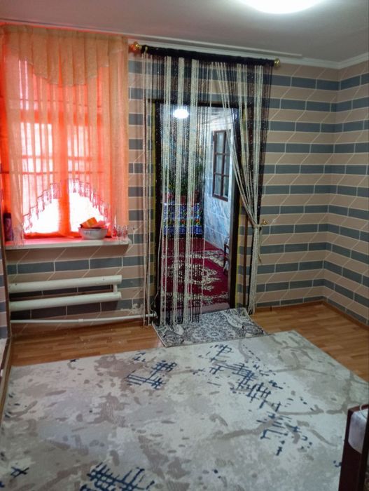 Кибрай Узумзор мфй 6 сотох  6 хона срочно келишамиз