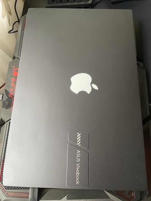 Laptop Asus R7 6800h, 3050 TI, 16gb ram 144hz