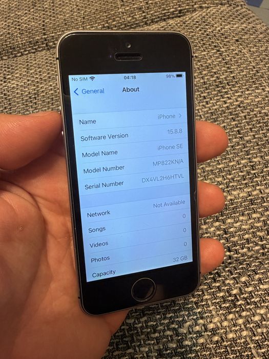Iphone 5 SE gray 32 gb 84 % baterie impecabil