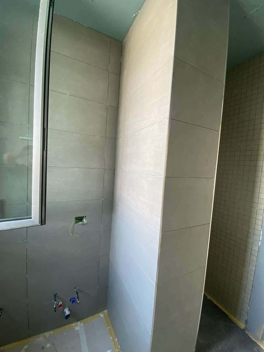 Renovari bai si bucatarii ,gresie/faianta