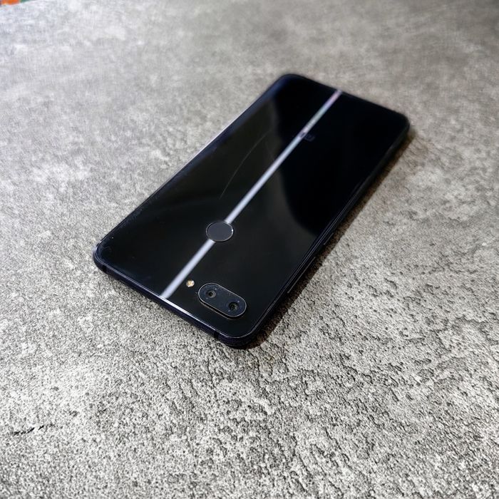 Xiomi 8 lite ideal holatda