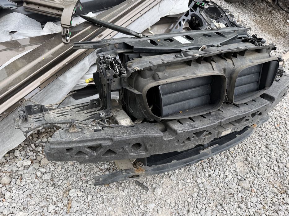 Оборудвана очиларка с АКТИВНИ ЖАЛУЗИ и радиатори за BMW F10 520d (N47) – Ръчка