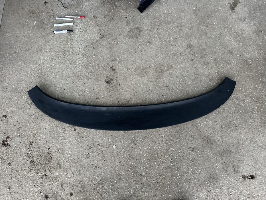 Лайсна преден капак със пръскалки за Сеат Алтеа!