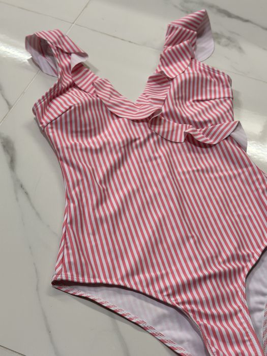 Цял бански в розов цвят Lbd