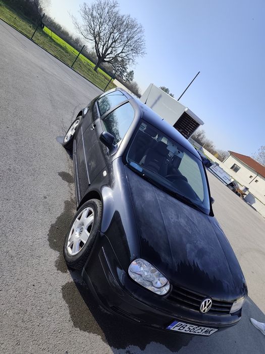 Vw golf 4  1.6Sr benzin 101кс