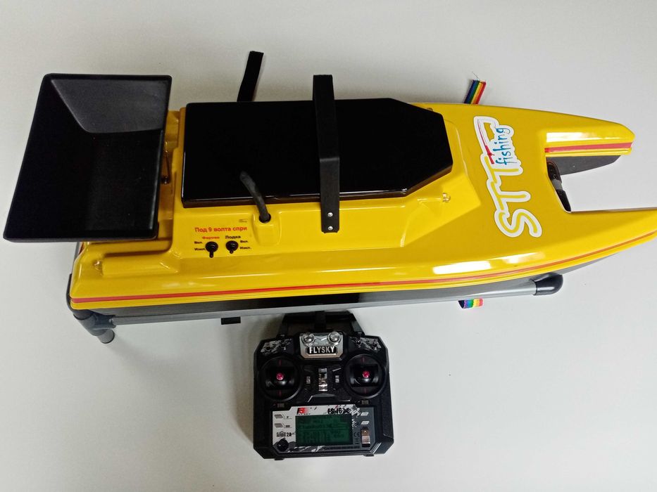 Лодка за захранка, опция за GPS автопилот