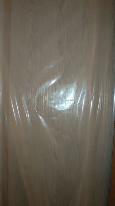 Дверь светлая 60*200 см