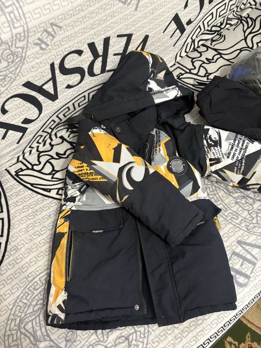 Зимняя куртка для мальчиков 8-9 лет