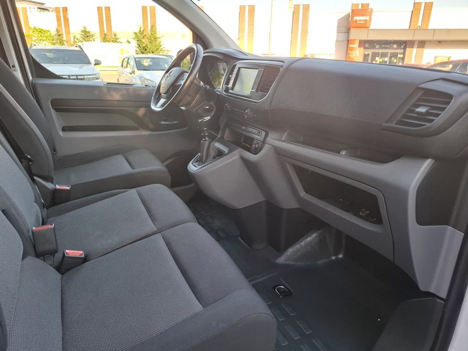 Opel vivaro  2023.L2H1 maxi  2490kg  masa maximă  autorizată