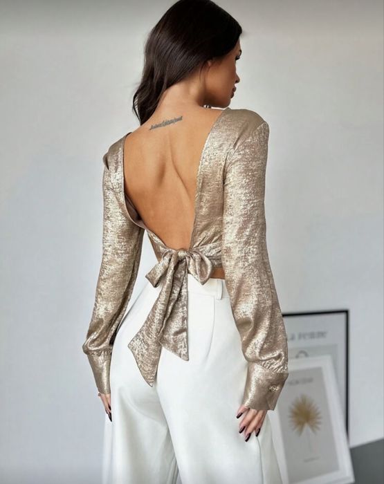 Официални рокли.