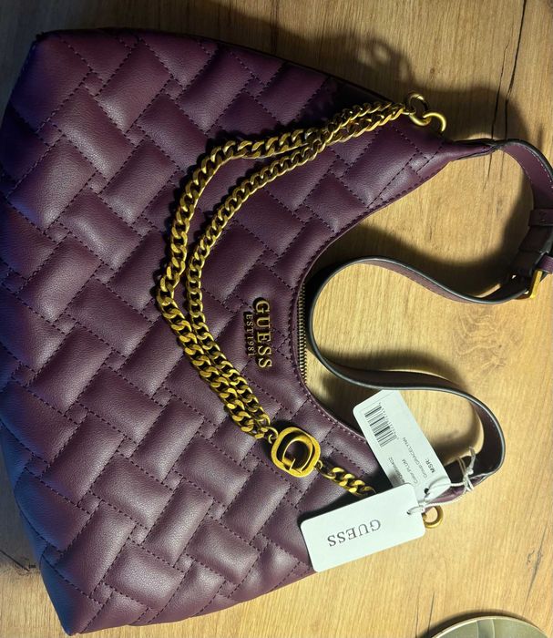 Чисто нова чанта Guess