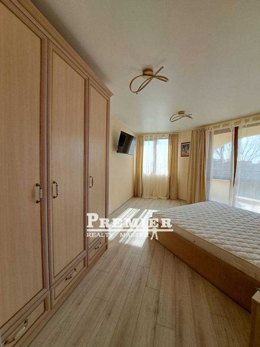 Продава се Тристаен апартамент в к.к. Слънчев бряг - 104 кв.м за 1318 €/кв.м - Снимка #2