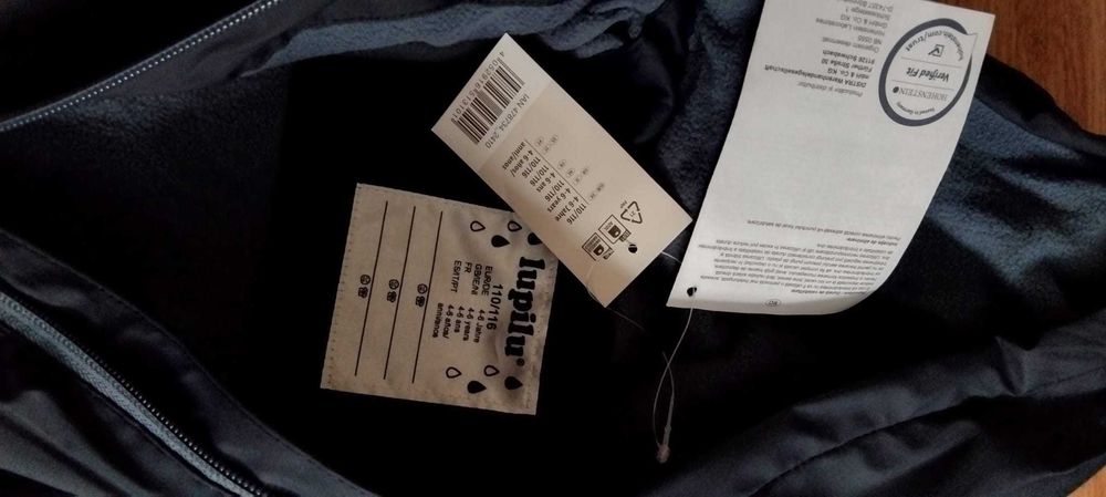 Lot geaca+ 2 pantaloni baieti 4/6 ani ,cu eticheta