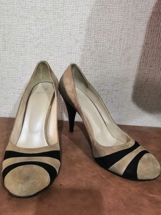 Красивые туфли, р.39