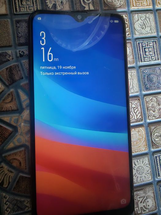 Oppo A5s 3/32 — практичный смартфон