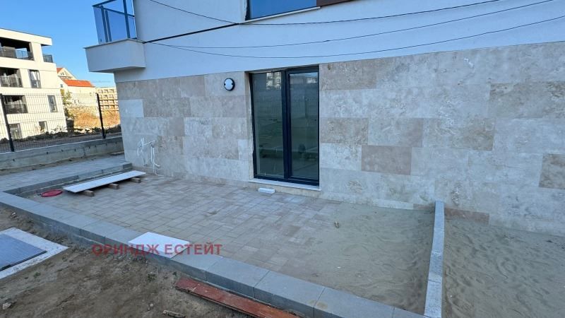 Продава се Двустаен апартамент в София, Малинова долина - 86 кв.м за 2152 €/кв.м - Снимка #11