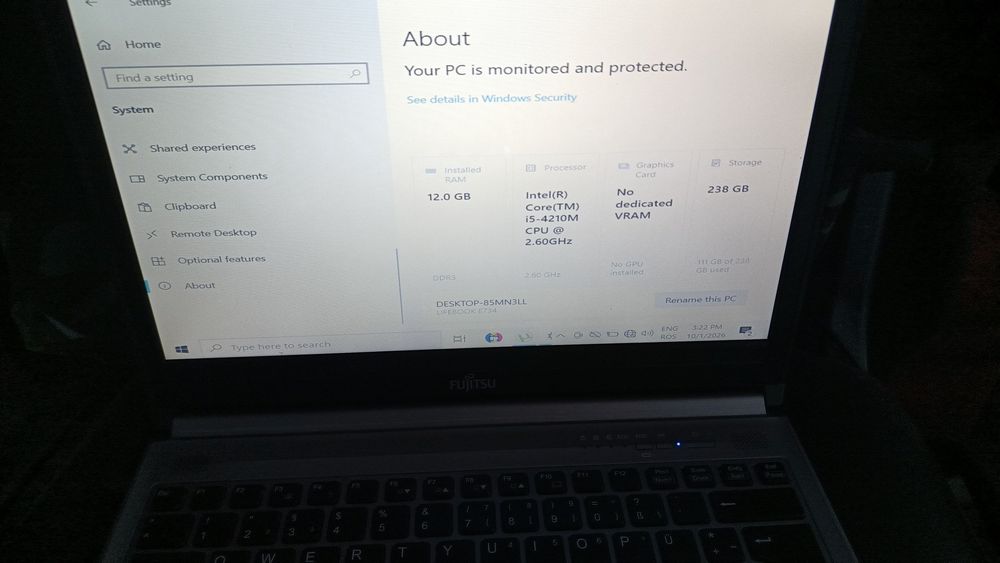 Vând laptop Fujitsu Siemens Lifebook