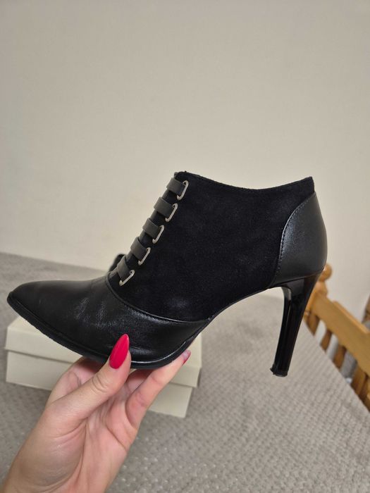 Елегантни полуботи от естествена кожа