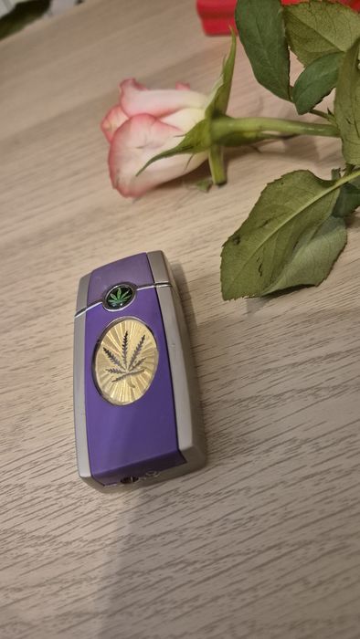 Bricheta metalica reincarcabila, functionala