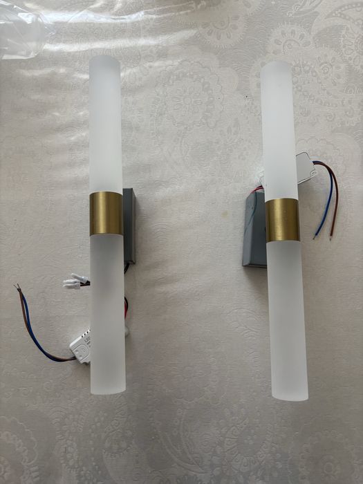 Продам настенные бра 2 шт