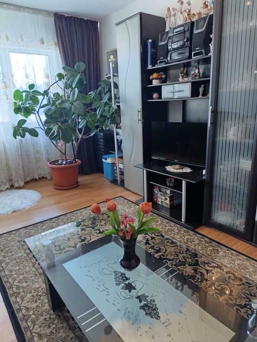 Vând apartament - zona Ivancea - Curtea de Arges