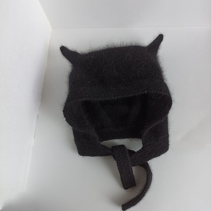 Вязаная котошапка