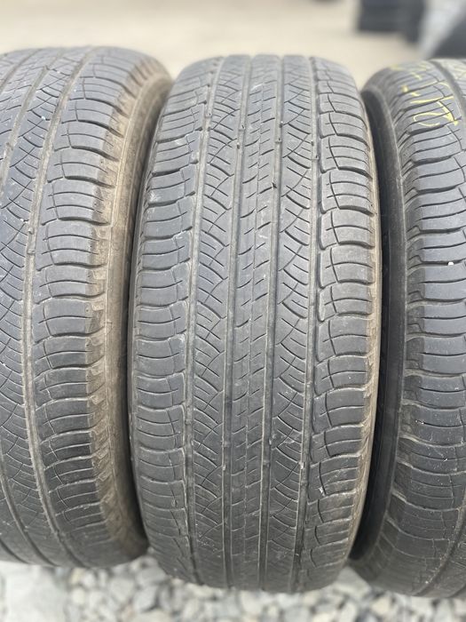 4X 215/65R16 MICHELIN Latitude