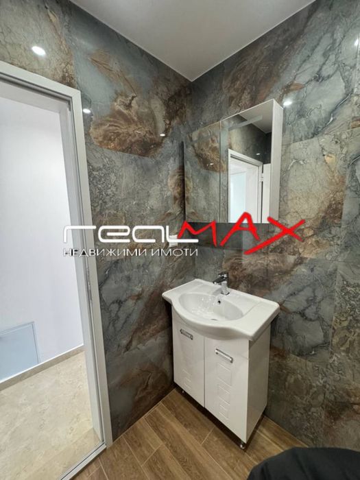 Продава се Двустаен апартамент в Казанлък - 50 кв.м за 1989 €/кв.м - Снимка #4