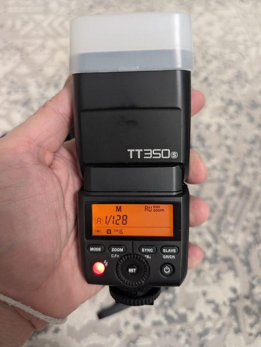 Фотовспышки и радиосинхронизатор Godox