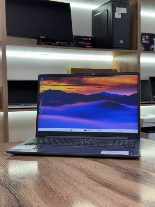 Lenovo IdeaPad Slim 3i