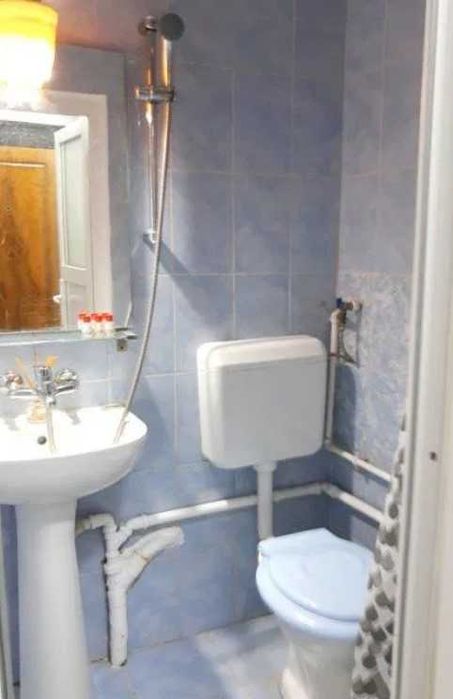 Дава се под наем Едностаен апартамент в Пловдив, Център - 24 кв.м за 137.7 € - Снимка #2