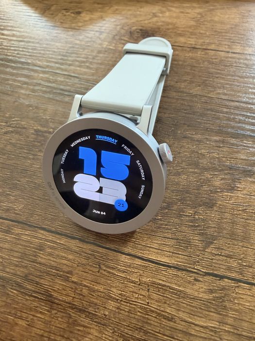 Стильные смарт часы CMF Watch Pro 2