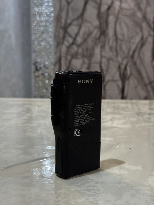 Диктофон с кассетой от SONY